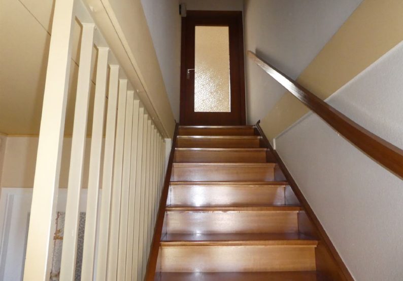 Treppe zum DG