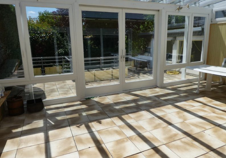 überdachte Terrasse