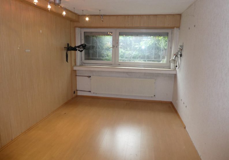 Hobbyraum Keller strassenseitig
