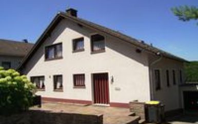 Strassenansicht - Zufahrt