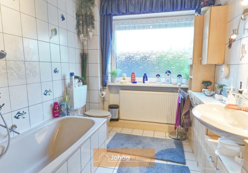 Badezimmer EG